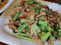 苗家三鲜-苗湘食府(十年店)