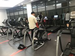 -康慈健身(雅戈尔雷迪森广场店)