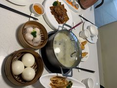 -煲王粤菜餐厅(中侨中心店)