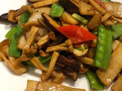 小炒杂菌-粤·啫啫