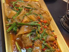 -何师烧烤Pro ·江湖川菜·小龙虾·精酿(太古里旗舰店)