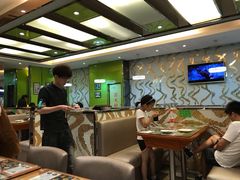 大堂-香港新记茶餐厅(湖墅南路店)