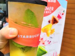 -星巴克(西藏路店)