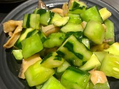 黄瓜拌螺肉-微醺烤牛·炭火烧烤·精酿啤酒(东郊记忆店)