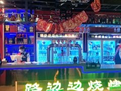 -路边边.炒菜烧烤.音乐餐厅(良乡长虹店)