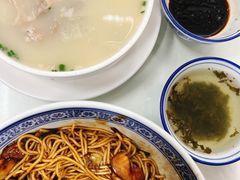 -沪西老弄堂面馆(定西路店)