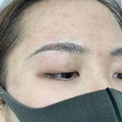 -一个差评成就的纹眉店