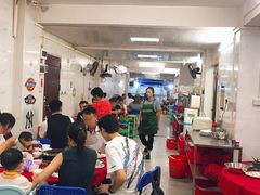 大堂-花苑美食横琴生蚝火锅(拱北粤华路店)