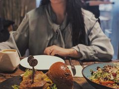 -HIGH FIVE哈福手工汉堡(桂林路店)