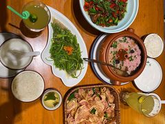 -老滇山寨•云南特色菜•地方菜•民族风情歌舞表演(金碧店)