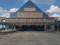 -上海市龙华烈士陵园