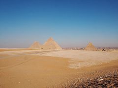 -吉萨金字塔群