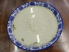 -雪琴面馆富安特色鱼汤面(城中花园店)