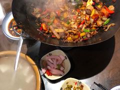-富正毅三下锅·湘西韵味(天门山索道店)