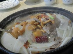 -九寨沟特色牦牛肉汤锅