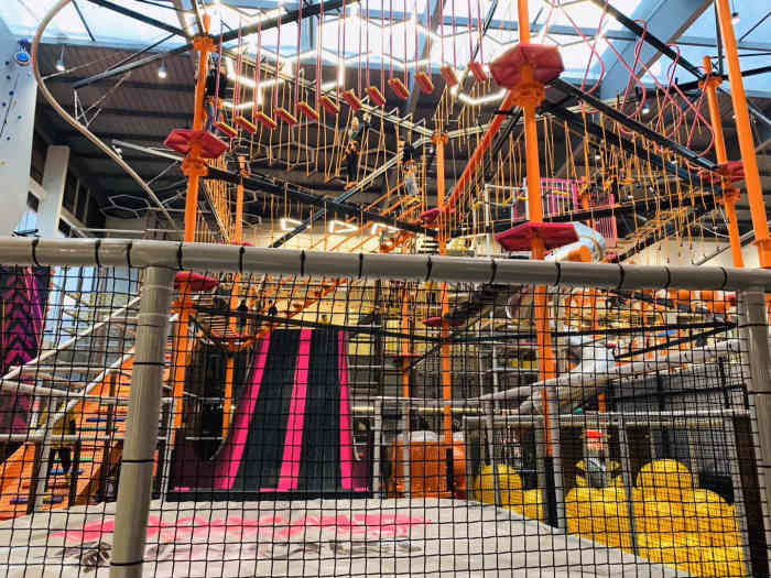 dojump蹦床公园悦方idmall店