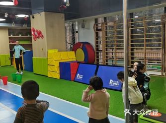 宝宝在体适能的世界里大放异彩的感觉太棒了！