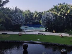 -三亚湾海居铂尔曼度假酒店