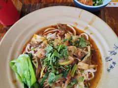 -方铲铲·成都板凳面(滨江银泰店)