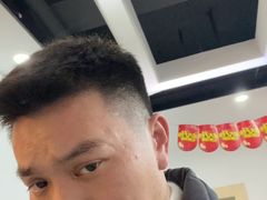 -上海宝信宝马4S店