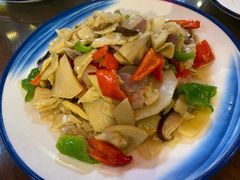 -缘来聚·徽菜名店(黄山宏村店)