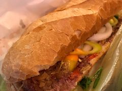 -Bánh Mì Huynh Hoa