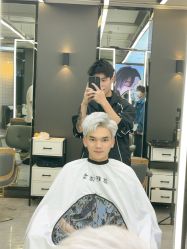 -藤野造型烫发染发