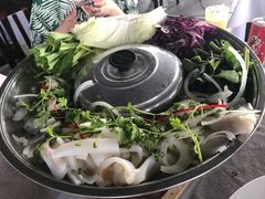 -Lanterns Vietnamese Restaurant