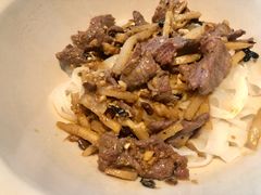 牛肉干拌粉-漆黑觉米粉(三里屯店)