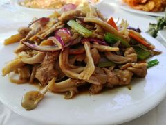 肉炒栗树蘑菇-何适山庄 ·可团建(水长城P2停车场店)