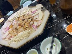 -宏宏无烟石板烧烤