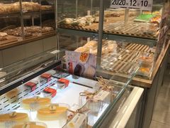 面包甜点陈列柜-BreadTalk面包新语·烘焙蛋糕(领展购物广场店)