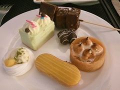 -圣丰索菲特·2 On 988 Café 自助餐厅