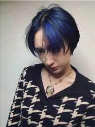 -变画·发型STUDIO