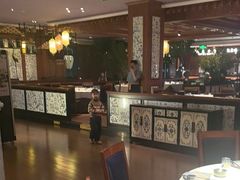 -八府香鸭·啫啫煲(华山路店)