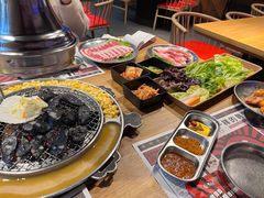 -青瓦炭韩潮烤肉(花园道店)