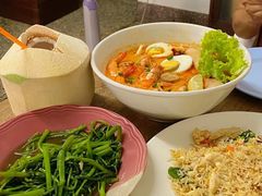 -Kat's Kitchen