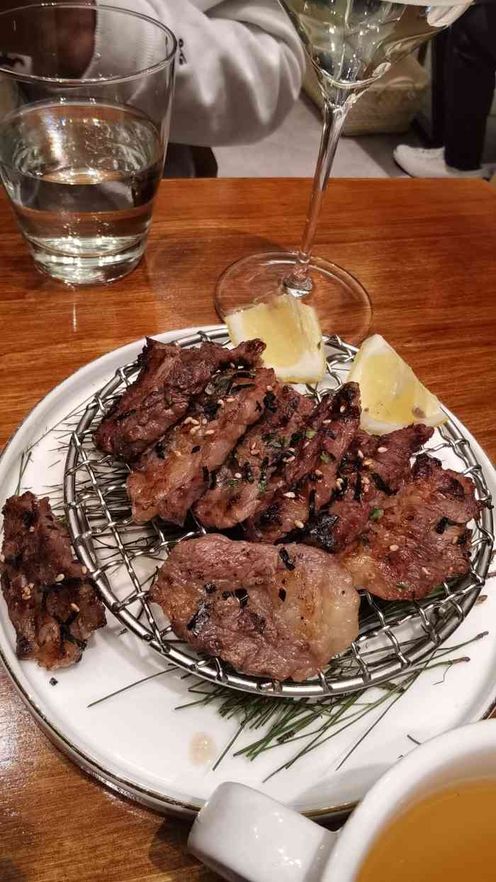 嗑米干饭人专门店丰盛里店