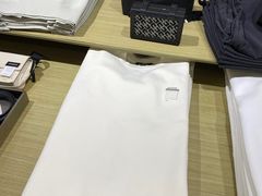 -URBAN REVIVO(济南领秀城贵和购物中心店)
