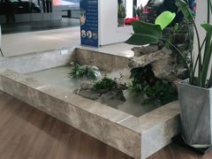 -宁波宝信宝马4S店(江北日湖店)