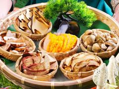 -菌之家·专业纯野生菌火锅·特色炒菌