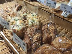 -顶东面包花园·生日蛋糕(世博店)