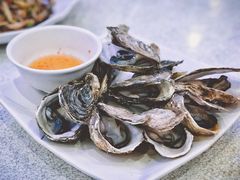 烤生蚝-旅南活海鲜-屏东(墾丁海鮮，海鮮餐廳，墾丁團體合菜，平價熱炒，墾丁熱炒店，活海鮮推薦，在地海鮮餐廳)