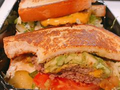 -The Habit Burger Grill 哈比特汉堡(复兴soho店)
