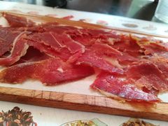 -Tapa Tapa