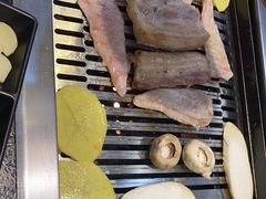 -臻牛烤肉