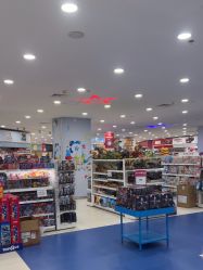 -玩具反斗城(德思勤店)