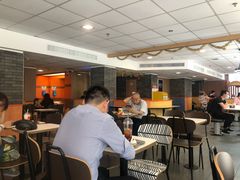 -麦当劳(中山八路店)