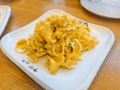 银鱼炒土鸡蛋-品鲜村农家菜·阳澄湖大闸蟹(总店)
