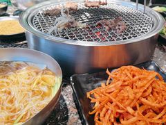-啊美丽炭火烤肉(滑翔一店)